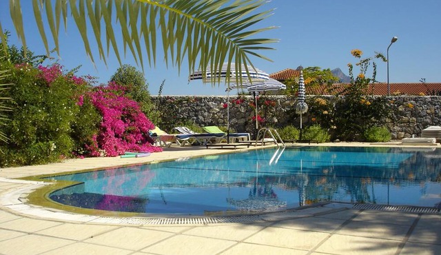 Lovely 3 bed villa in beautiful location, fully equipped with large private pool