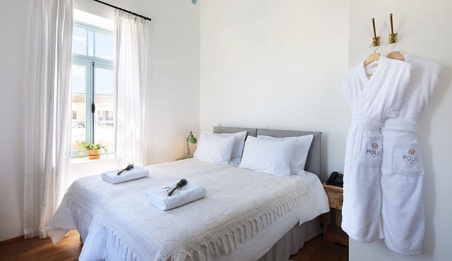 Polis 1907 by Louis Hotels