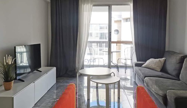 Naxou Modern Residence Staycom