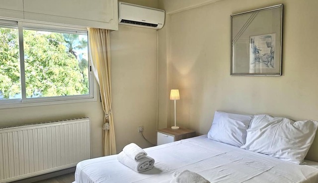24 NIC - Stay Charm Classic Apartment in Strovolos