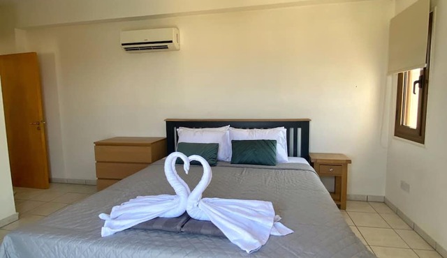 121 PEY - Stay Poseidon Villa in Pegeia