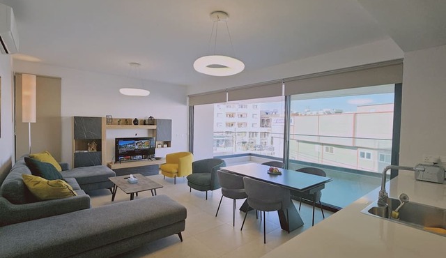 132 LCA - Stay Diamond Apartment