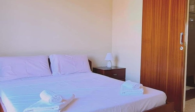 52 MEN - Sea Gem Apartment