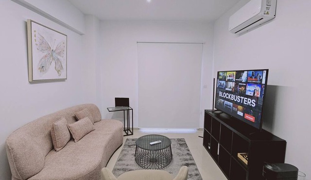 104 NIC - 402 Stay Cosmo City Suite