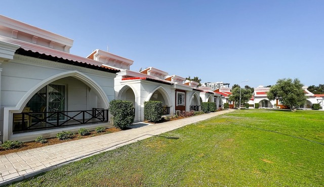 Villa w Garden, Balcony 5 min to Kyrenia Harbor in Girne