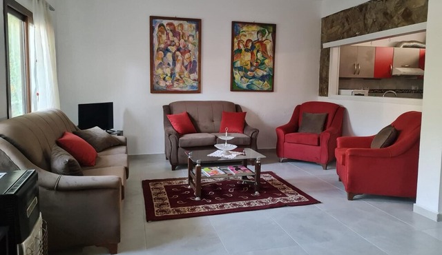 Flat with Garden 5 min to Kyrenia Castle in Girne