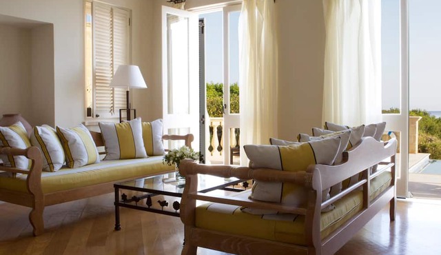 Anassa Hotel