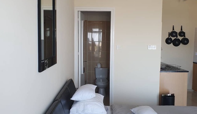 Studio/scenic Views/pool/air Con/near Attractions