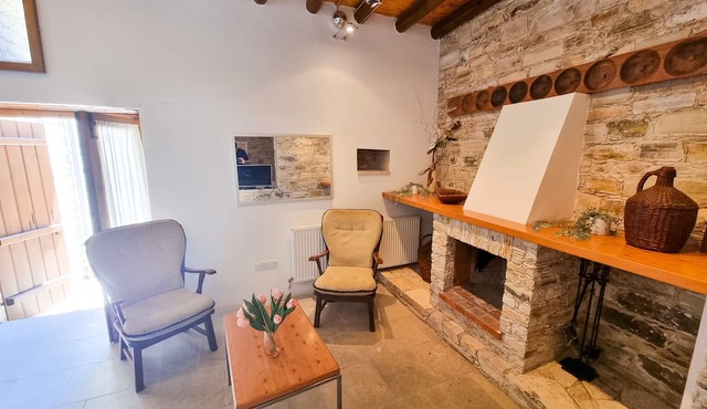 Traditional Village Pool Apartment