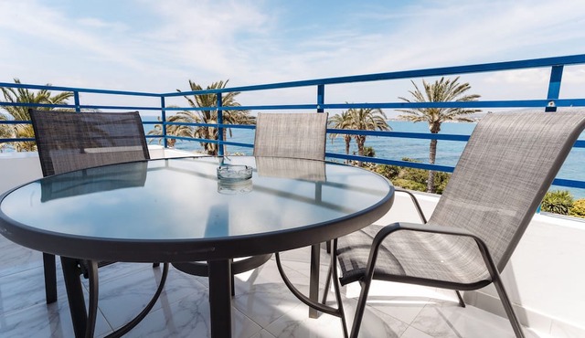 Vrachia Beach Hotel & Suites - Adults only in Kissonerga