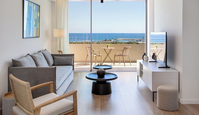 L RESIDENCES & Suites in Larnaca