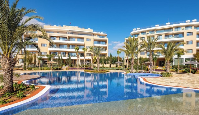 Sanders Limassol Park - Full Building in Trachoni
