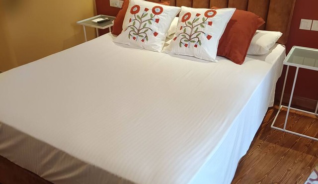 Kalavasos Stone Retreat: Nature and tradition meet modern comfort in the village. in Kalavasos