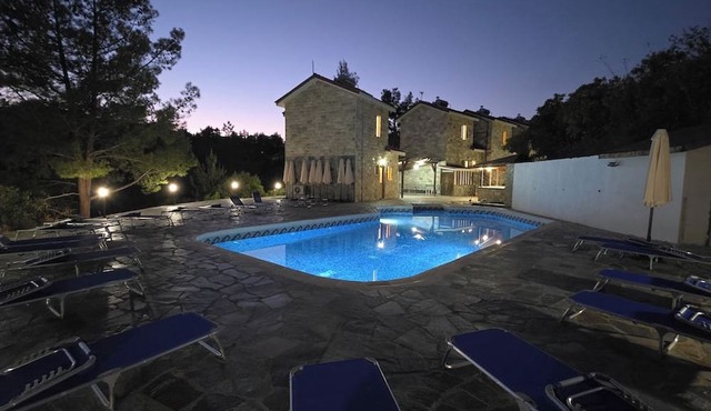 Platres Villas: House 1 - Apartment with Mountain View in Kato Platres