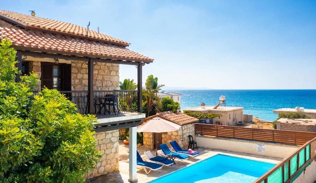 Villa Petroktisto - Three Bedroom Villa, Sleeps 6 in Pomos