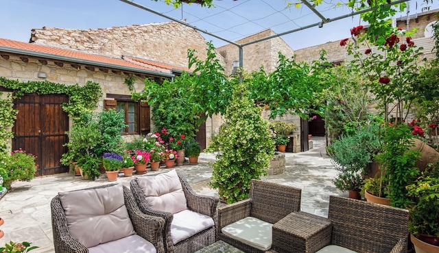 Arsorama Village Homes