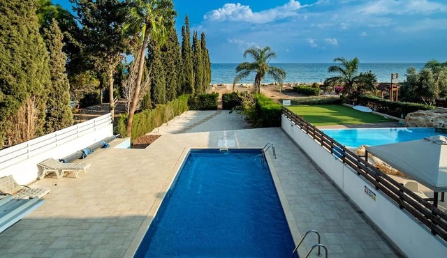 Family Holiday Beachfront Villa Perivolia in Perivolia Larnakas