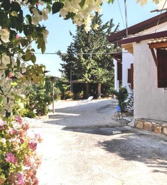 Hidden Valley - Charming 2BR House in Miliou