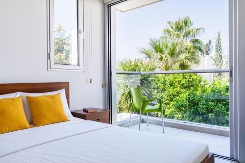 Modern Elegant UNIC Studio Suite in Strovolos