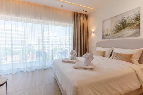 Dinglis Beach Hotel Apartments in Larnaca