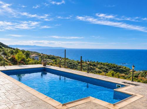 Happy Trails Pomos Panoramic Villa in Pomos