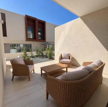 Avalon Gardens A007 - Resort Studio - Pool Gym & Private Terrace in Emba