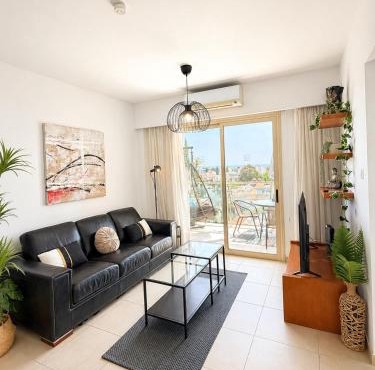 Stunning Sea View Resort Pools Spa Gym Balcony