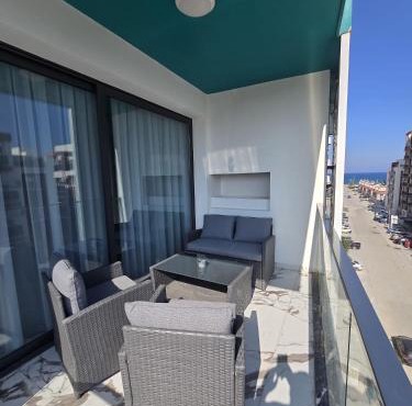 Blue life Long beach