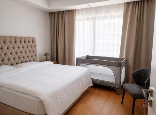 PEARL Premium Suite - 150m Beach & Free Parking in Limassol