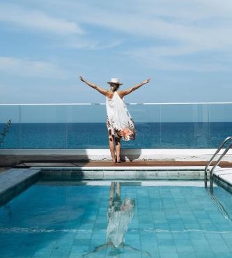 Villa Akroyiali - Seafront Serenity with Shared Pool
