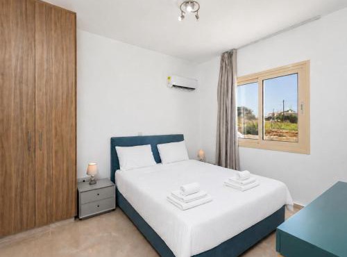 Villa Diana Seaside in Pomos