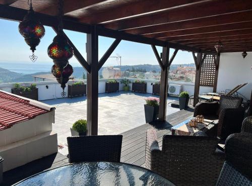 'I Folia' Village house with roof garden and terrace