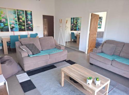 Luxury Seaview Escape for Couples & Families in Paphos in Konia
