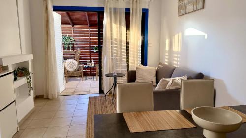 Arithea Hidden Seaside Heritage 2BR Suite