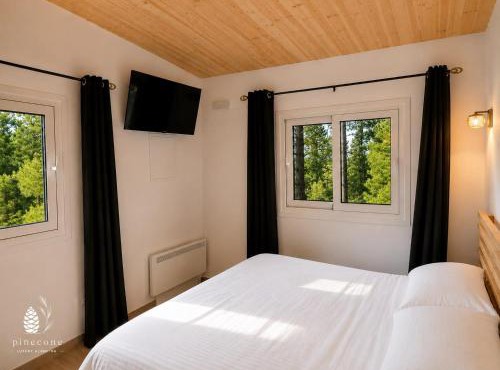 Pinecone Luxury Glamping in Louvaras