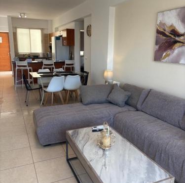 Aristo Universe iii - Luxury 2-bedroom Apartment with Pool