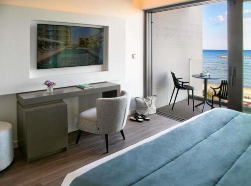 Mercure Larnaca Beach Resort