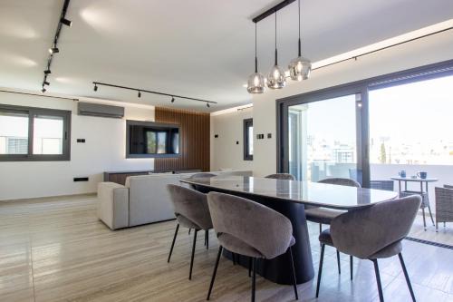 High-End 3BR Huge Duplex Near Landmark in Nicosia
