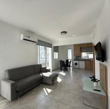 Ocean Breeze 2BR House in Paralimni