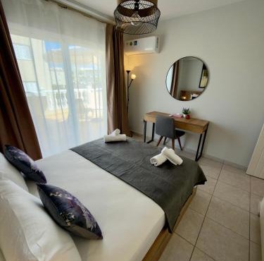 AquaSol Suite Modern 2BR with Shared Pool in Protaras