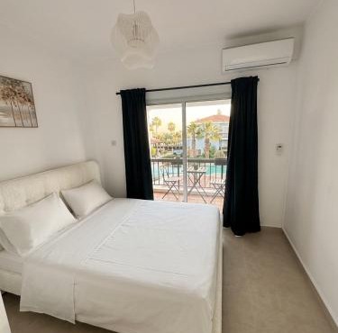 Coral Bay Seaview Apartment by Aria-Walk to Beach