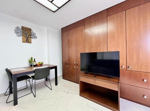 STAY Finikoudes Nest 2