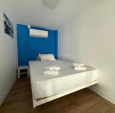 BLUE Cabin-Larnaca Centrum
