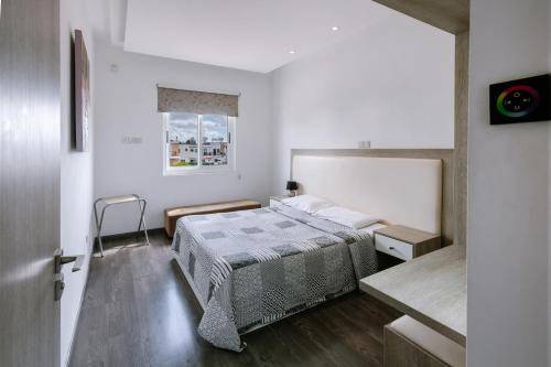 Neptune Hotel Apartments Paphos