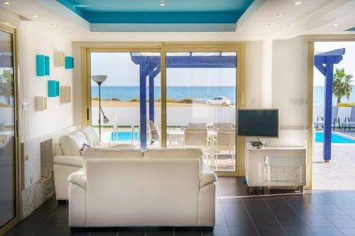 Villa Waves
