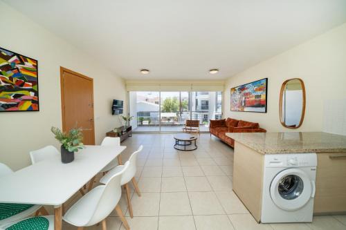 Modern 2 bedroom flat in Engomi