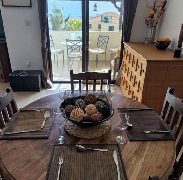 2 Bed Apartment Pool and Sea Views in Oroklini