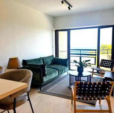 Pigeon Beach Hotel Apartments