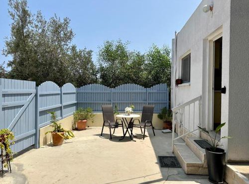 Detached Cozy Studio