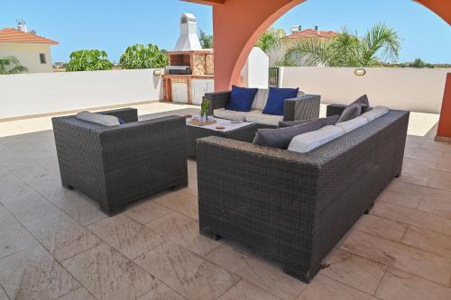 Wealthystays 3BR Terrace BBQ Villa with pool